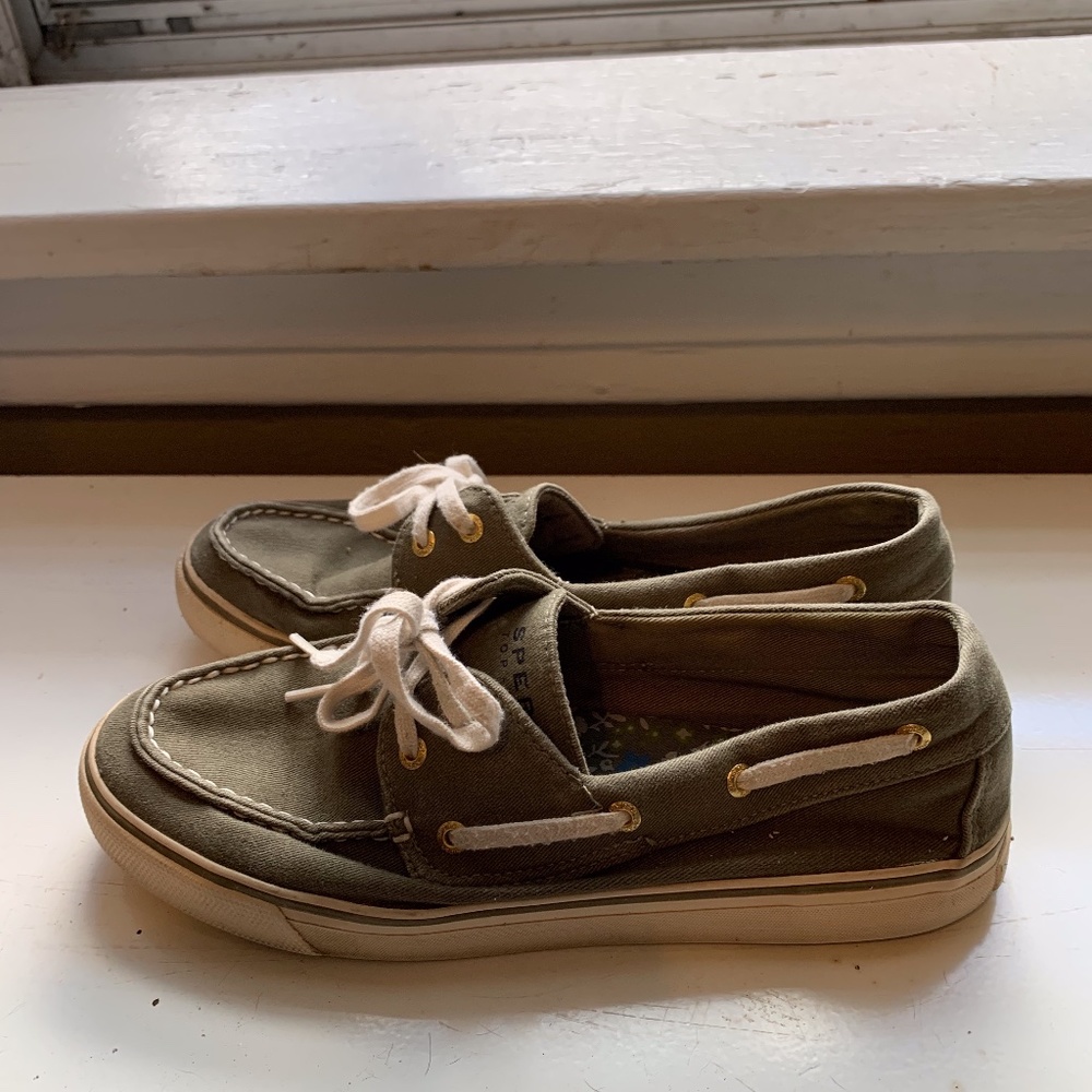 Sperry Womens Canvas Sneaker - Olive